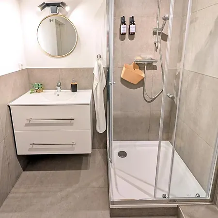 Westersuites - Mokka - 3br Zentral Balkone Wlan 7 Betten Waschtrockner Bremen